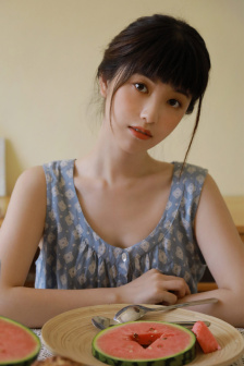 小婕子伦流澡到高潮H